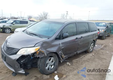 2012 Toyota Sienna Base V6 7 Passenger z USA, uszkodzony, nr VIN 5TDZK3DC6CS276093